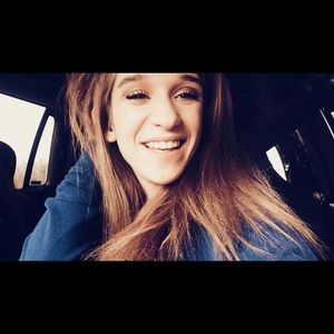 Meet your Posher, Abby